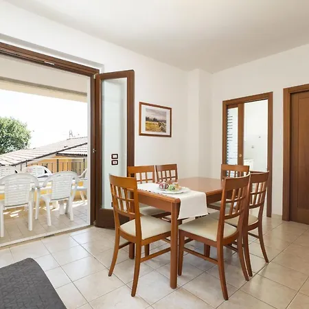 709 Belvedere * Numana