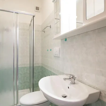 709 Belvedere * Numana